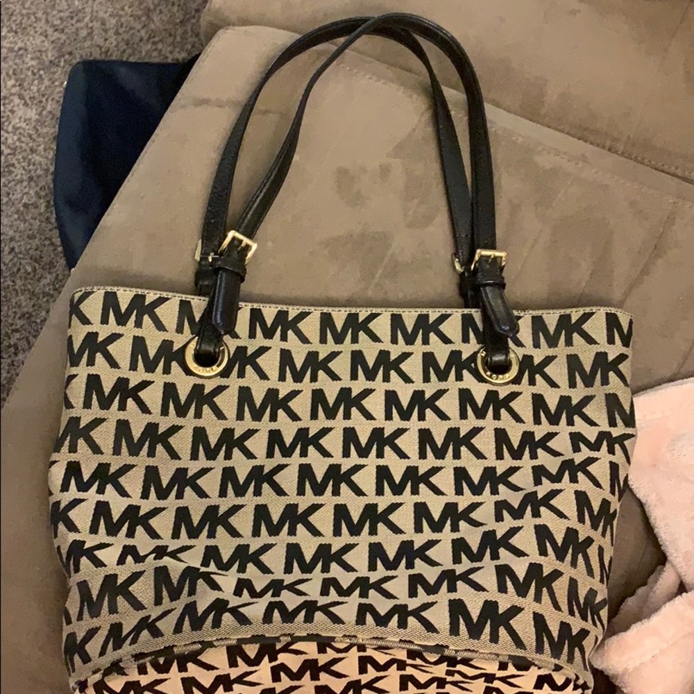Classic Michael Kors bag